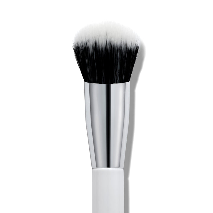 Angled Blending Face Brush - Smooth Finish