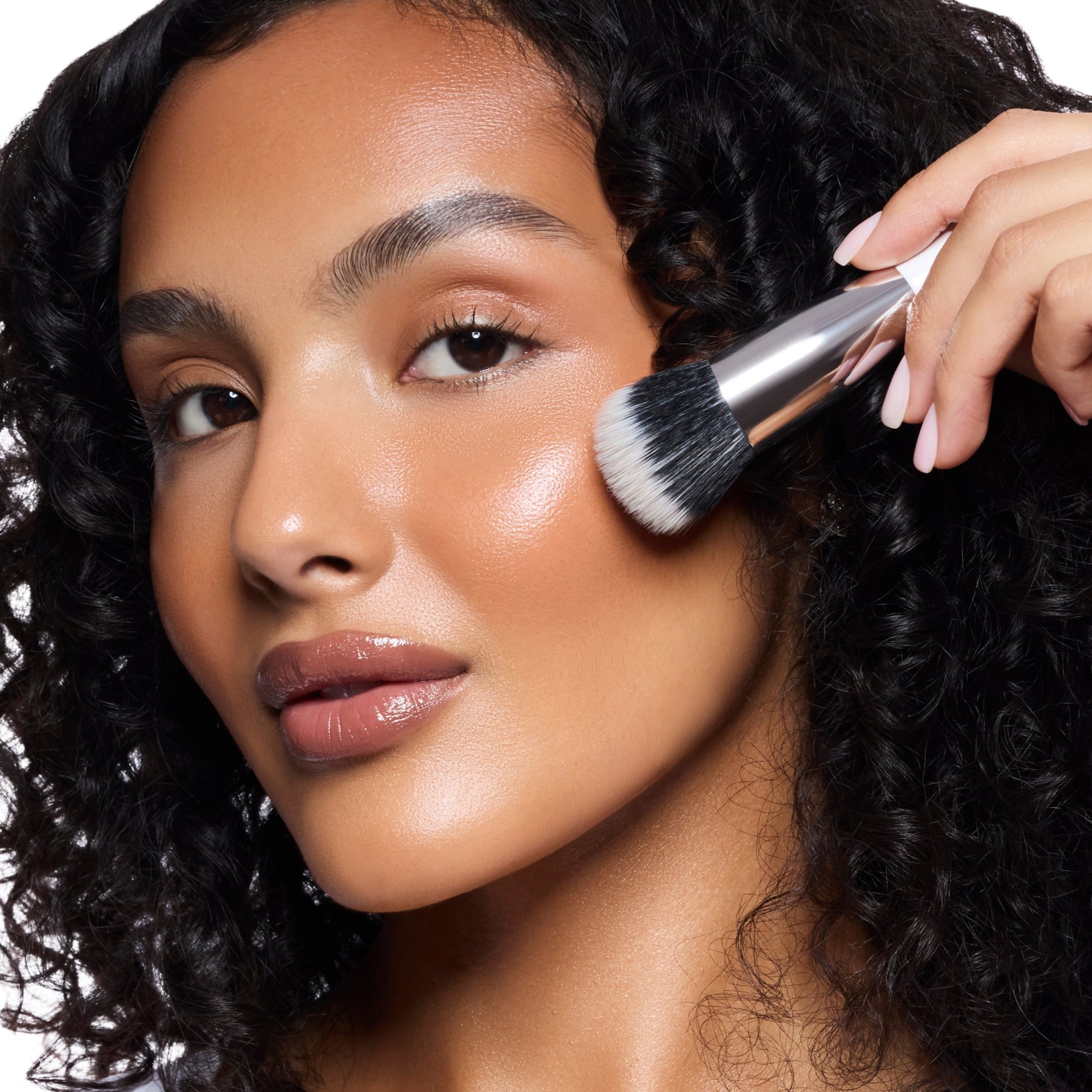 Angled Blending Face Brush - Smooth Finish